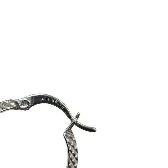 ATI BR TH Diamond-Cut Round Hoop Earrings Silver Tone Vintage - Picture 4 of 6